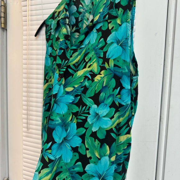 Floral Sleeveless Top - Green - Picture 4 of 9